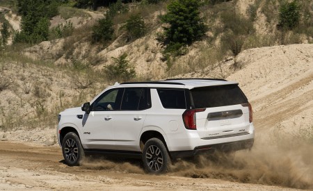 2021 GMC Yukon AT4 Rear Three-Quarter Wallpapers 450x275 (4)