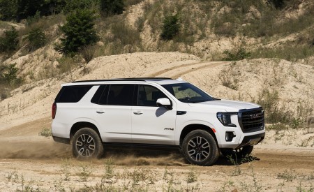 2021 GMC Yukon AT4 Side Wallpapers 450x275 (5)