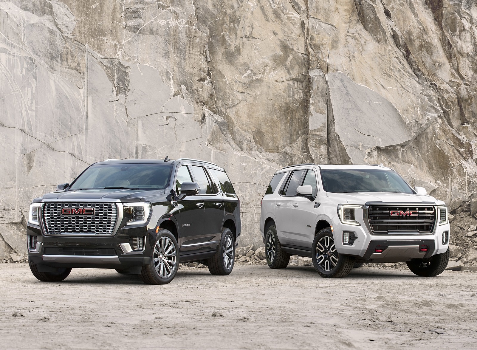 2021 GMC Yukon AT4 and GMC Yukon Denali Wallpapers (15)