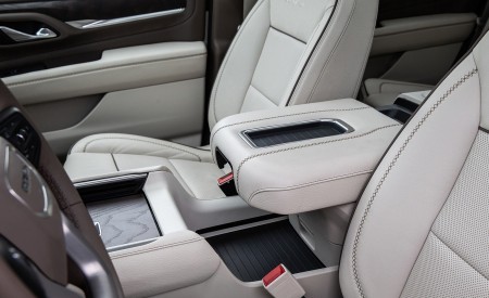 2021 GMC Yukon Denali Interior Wallpapers 450x275 (43)