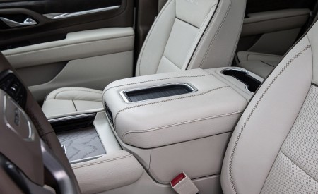 2021 GMC Yukon Denali Interior Wallpapers 450x275 (42)