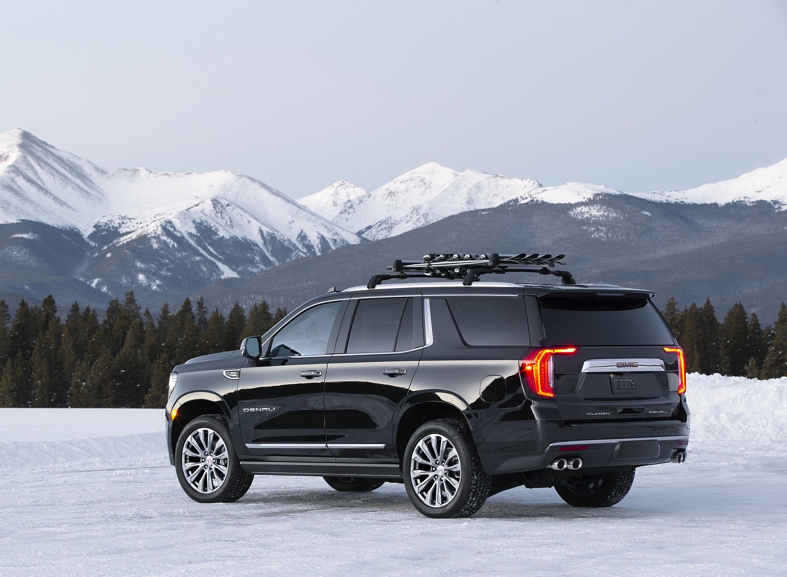 2021 GMC Yukon Denali Rear Three-Quarter Wallpapers (12)