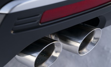 2021 GMC Yukon Denali Tailpipe Wallpapers 450x275 (18)