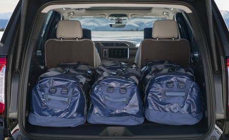 2021 GMC Yukon Denali Trunk Wallpapers 450x275 (51)