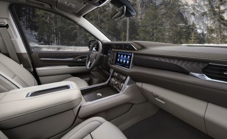 2021 GMC Yukon XL Denali Interior Wallpapers 450x275 (58)