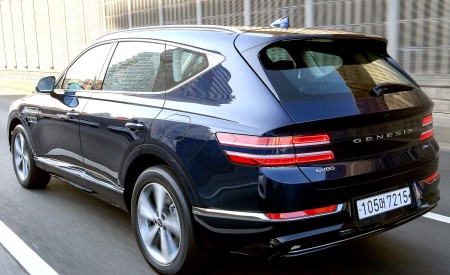 2021 Genesis GV80 Rear Three-Quarter Wallpapers 450x275 (48)