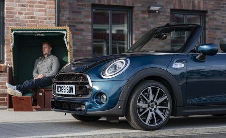 2021 MINI Convertible Sidewalk Edition Detail Wallpapers 450x275 (24)