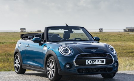 2021 MINI Convertible Sidewalk Edition Front Three-Quarter Wallpapers 450x275 (14)