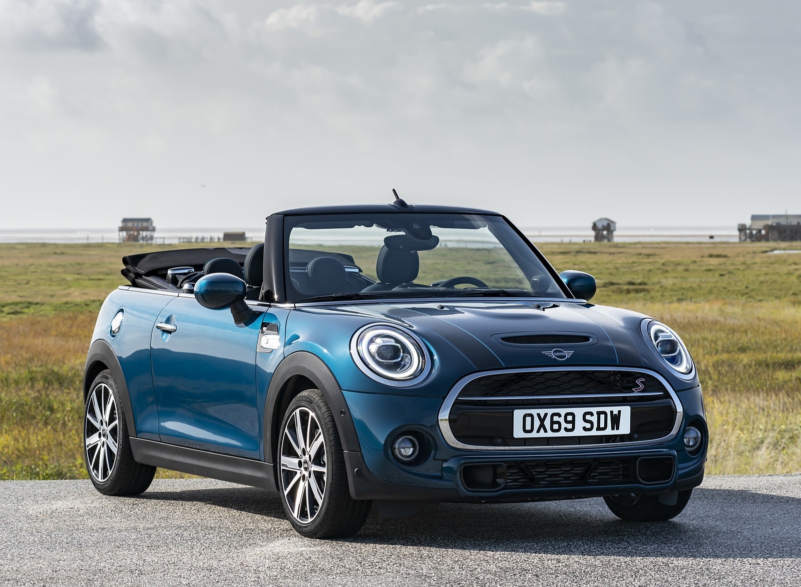 2021 MINI Convertible Sidewalk Edition Front Three-Quarter Wallpapers (14)