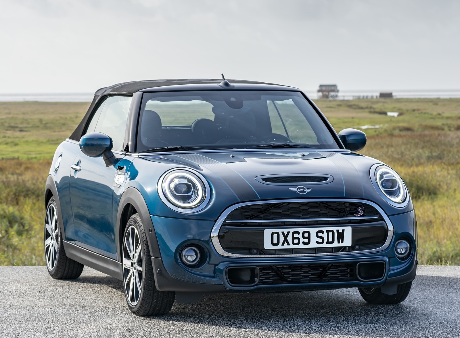 2021 MINI Convertible Sidewalk Edition Front Three-Quarter Wallpapers (15)