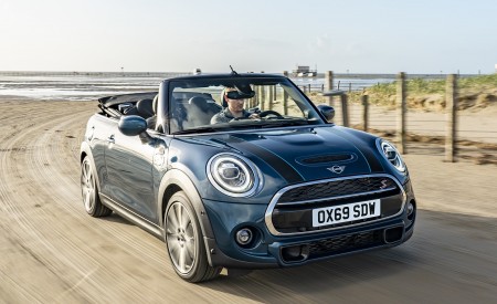 2021 MINI Convertible Sidewalk Edition Front Three-Quarter Wallpapers 450x275 (2)