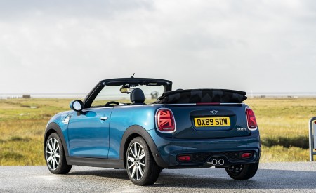 2021 MINI Convertible Sidewalk Edition Rear Three-Quarter Wallpapers 450x275 (19)