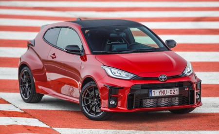 2021 Toyota GR Yaris Front Three-Quarter Wallpapers 450x275 (146)