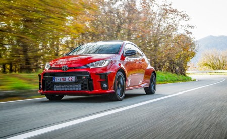 2021 Toyota GR Yaris Front Three-Quarter Wallpapers 450x275 (23)