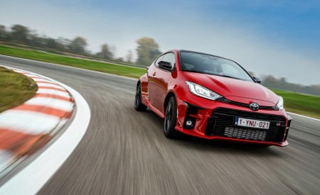 2021 Toyota GR Yaris Front Three-Quarter Wallpapers 450x275 (89)
