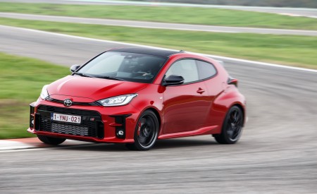 2021 Toyota GR Yaris Front Three-Quarter Wallpapers 450x275 (80)