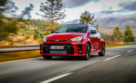 2021 Toyota GR Yaris Front Three-Quarter Wallpapers 450x275 (25)