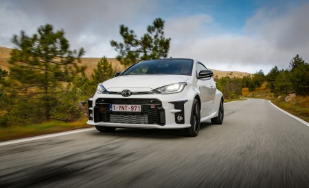2021 Toyota GR Yaris Front Three-Quarter Wallpapers 450x275 (52)