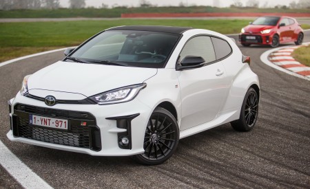 2021 Toyota GR Yaris Front Three-Quarter Wallpapers 450x275 (138)