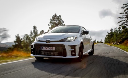 2021 Toyota GR Yaris Front Three-Quarter Wallpapers 450x275 (55)