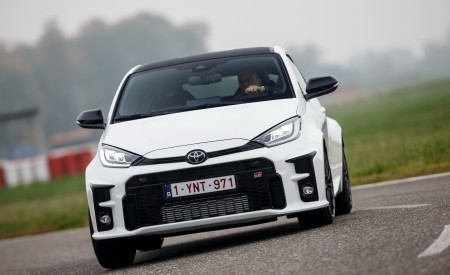 2021 Toyota GR Yaris Front Wallpapers 450x275 (107)
