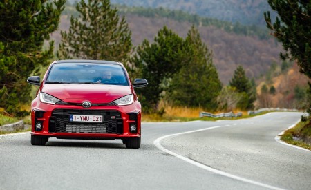 2021 Toyota GR Yaris Front Wallpapers 450x275 (4)