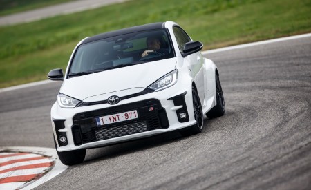 2021 Toyota GR Yaris Front Wallpapers 450x275 (108)