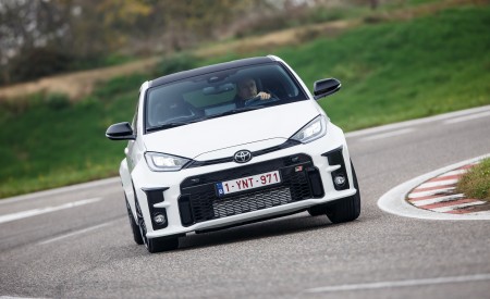 2021 Toyota GR Yaris Front Wallpapers 450x275 (109)