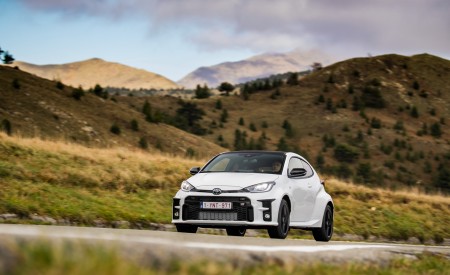 2021 Toyota GR Yaris Front Wallpapers 450x275 (59)