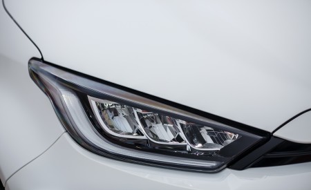 2021 Toyota GR Yaris Headlight Wallpapers 450x275 (155)