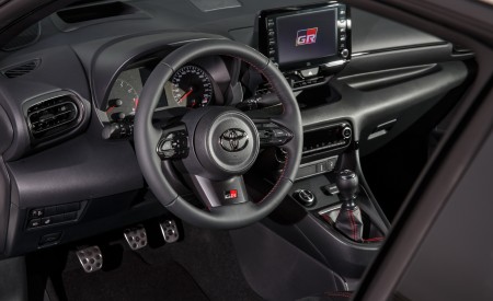 2021 Toyota GR Yaris Interior Cockpit Wallpapers 450x275 (182)