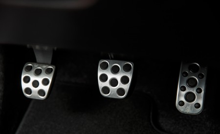 2021 Toyota GR Yaris Pedals Wallpapers 450x275 (167)