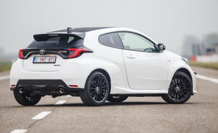 2021 Toyota GR Yaris Rear Three-Quarter Wallpapers 450x275 (126)