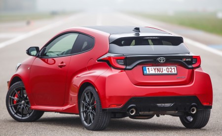 2021 Toyota GR Yaris Rear Three-Quarter Wallpapers 450x275 (142)