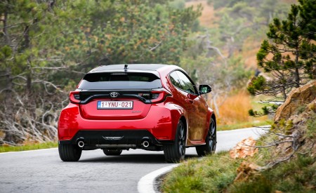 2021 Toyota GR Yaris Rear Three-Quarter Wallpapers 450x275 (31)
