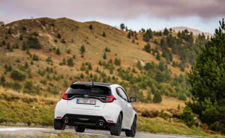 2021 Toyota GR Yaris Rear Wallpapers 450x275 (61)