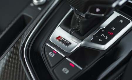 2020 Audi RS 4 Avant (UK-Spec) Central Console Wallpapers 450x275 (160)