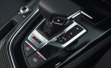 2020 Audi RS 4 Avant (UK-Spec) Central Console Wallpapers 450x275 (159)