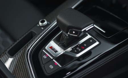 2020 Audi RS 4 Avant (UK-Spec) Central Console Wallpapers 450x275 (158)