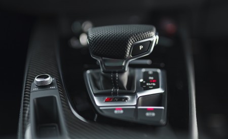 2020 Audi RS 4 Avant (UK-Spec) Central Console Wallpapers 450x275 (154)