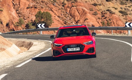 2020 Audi RS 4 Avant (UK-Spec) Front Wallpapers 450x275 (24)