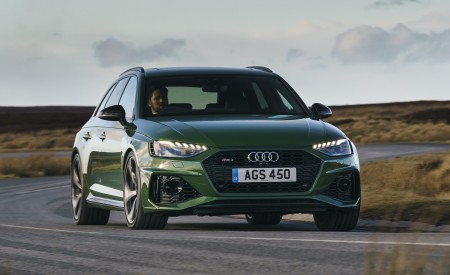 2020 Audi RS 4 Avant (UK-Spec) Front Wallpapers 450x275 (90)