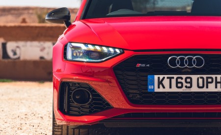 2020 Audi RS 4 Avant (UK-Spec) Grill Wallpapers 450x275 (61)