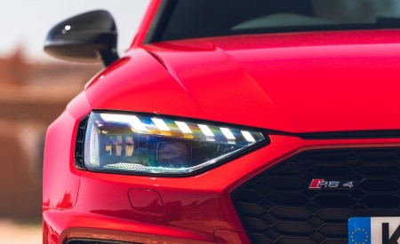 2020 Audi RS 4 Avant (UK-Spec) Headlight Wallpapers 450x275 (63)