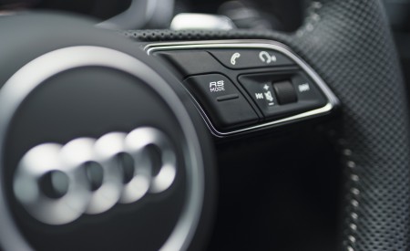 2020 Audi RS 4 Avant (UK-Spec) Interior Steering Wheel Wallpapers 450x275 (143)