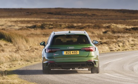 2020 Audi RS 4 Avant (UK-Spec) Rear Wallpapers 450x275 (100)