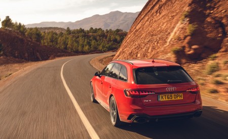 2020 Audi RS 4 Avant (UK-Spec) Rear Wallpapers 450x275 (10)