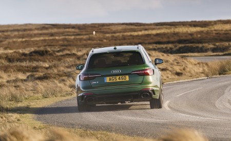 2020 Audi RS 4 Avant (UK-Spec) Rear Wallpapers 450x275 (94)