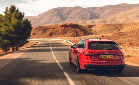 2020 Audi RS 4 Avant (UK-Spec) Rear Wallpapers 450x275 (12)