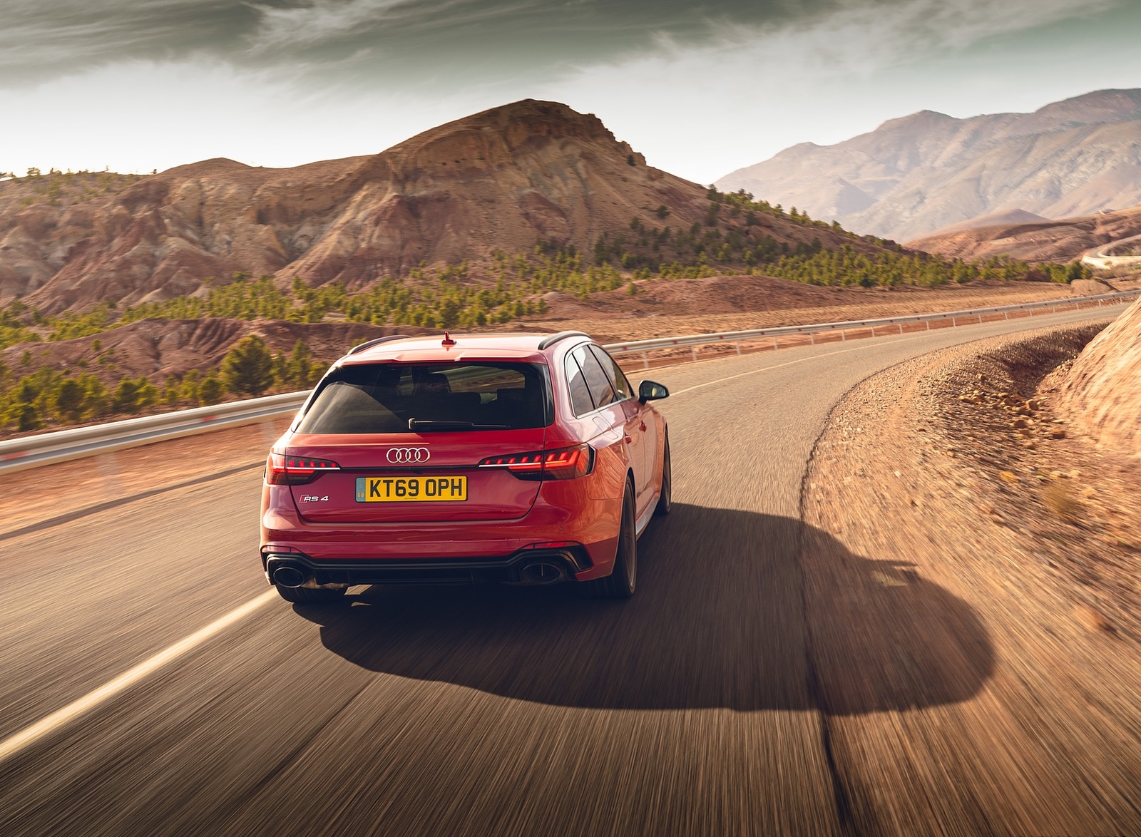 2020 Audi RS 4 Avant (UK-Spec) Rear Wallpapers (13)